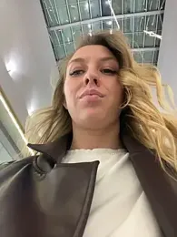 Sweet___Emily — Stripchat recorded stream image, 11.01.2026 13:20