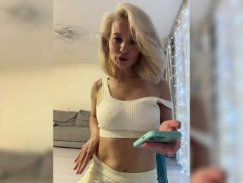 -Molly- — Bongacams recorded stream image, 01.03.2025 13:20