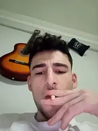 Yasinyasin7 — Stripchat recorded stream image, 12.01.2026 02:40