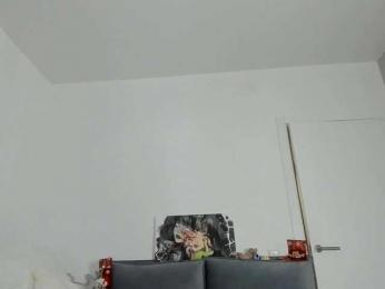 dolly-ll — Bongacams recorded stream image, 01.03.2025 13:40