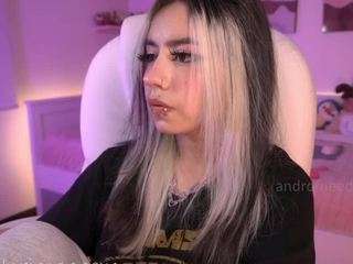 andromeedaa — Camsoda recorded stream image, 13.01.2026 19:30