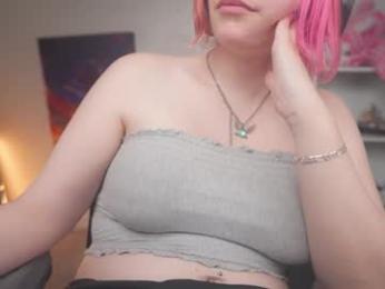 krystalsyxx — Chaturbate recorded stream image, 14.01.2026 18:20