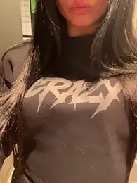 CrazzyChicks — Stripchat recorded stream image, 15.01.2026 05:30