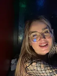 Etwas_neugierig — Stripchat recorded stream screenshot (16 Jan 2026)