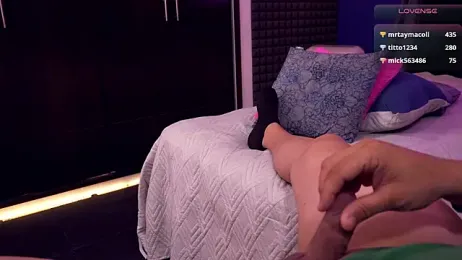 bull_vixen2001 — Stripchat recorded stream screenshot (17 Jan 2026)