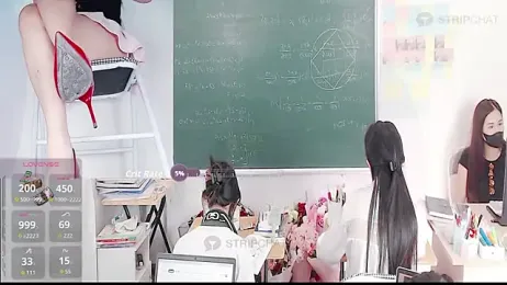 _Math_ — Stripchat recorded stream image, 18.01.2026 08:00