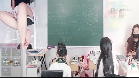 _Math_ — Stripchat recorded stream image, 18.01.2026 08:00