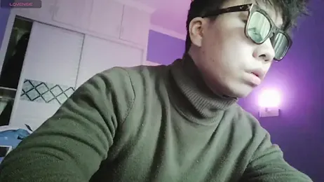 shuai321 — Stripchat recorded stream image, 18.01.2026 09:00