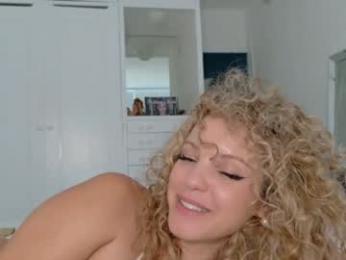 theislandgirl — Chaturbate recorded stream image, 18.01.2026 18:00