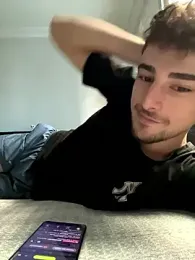 Yasinyasin7 — Stripchat recorded stream image, 19.01.2026 12:40