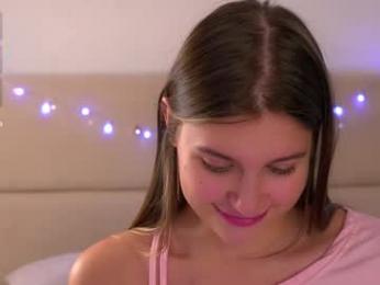 vivid_girls — Chaturbate recorded stream image, 20.01.2026 07:00