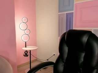 meganwest — Camsoda recorded stream image, 20.01.2026 19:00