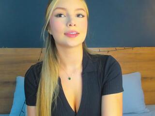 Zara Bliss — Flirt4free recorded stream screenshot (20 Jan 2026)