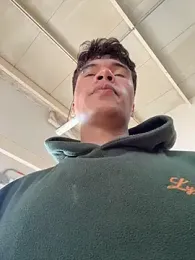 Logan_smith1 — Stripchat recorded stream image, 21.01.2026 17:20