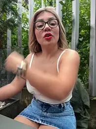 DIANITA_1988 — Stripchat recorded stream image, 22.01.2026 17:30