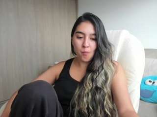 alexyferrer — Camsoda recorded stream image, 22.01.2026 21:10