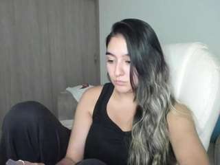 alexyferrer — Camsoda recorded stream image, 22.01.2026 21:10