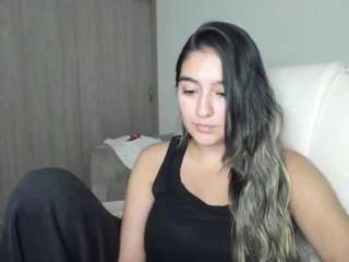 alexyferrer — Camsoda recorded stream image, 22.01.2026 21:10