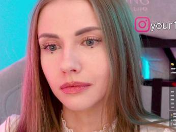 VikkiExtraCheese — Bongacams recorded stream image, 22.01.2026 21:10