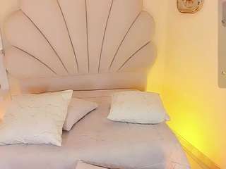 valentinamarinn — Camsoda recorded stream screenshot (24 Jan 2026)