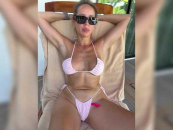 -CandyViki- — Bongacams recorded stream screenshot (25 Jan 2026)