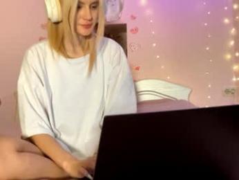 bebravee — Chaturbate recorded stream screenshot (25 Jan 2026)