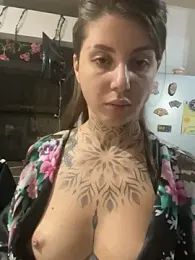 Izy_cute_ — Stripchat recorded stream image, 26.01.2026 00:40