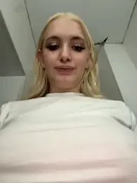 Milkyy_wway — Stripchat recorded stream image, 26.01.2026 06:20