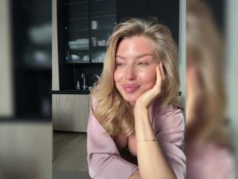 sweetpeach77 — Bongacams recorded stream image, 26.01.2026 08:20