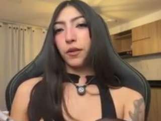 marianabranz — Camsoda recorded stream image, 27.01.2026 03:10