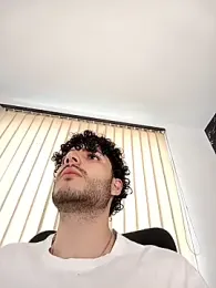 Rafael_Mendezz — Stripchat recorded stream screenshot (27 Jan 2026)