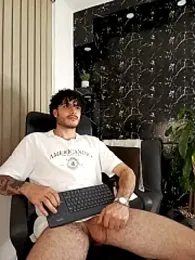 Rafael_Mendezz — Stripchat recorded stream screenshot (27 Jan 2026)