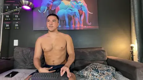 highlatin_guysoficial — Stripchat recorded stream image, 28.01.2026 05:40