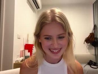 laraineprada — Chaturbate recorded stream image, 31.01.2026 10:10