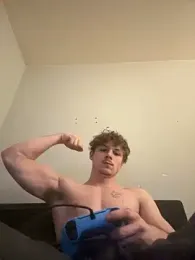 Lucas328706 — Stripchat recorded stream image, 01.02.2026 21:10