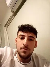 Yasinyasin7 — Stripchat recorded stream image, 02.02.2026 02:20