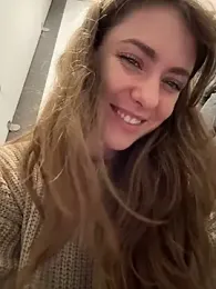 MariiD — Stripchat recorded stream image, 02.02.2026 07:30