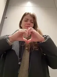 MariiD — Stripchat recorded stream image, 02.02.2026 07:30