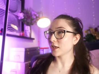 littlee33 — Chaturbate recorded stream screenshot (02 Feb 2026)