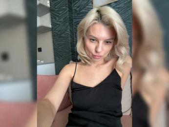 -Molly- — Bongacams recorded stream screenshot (03 Feb 2026)