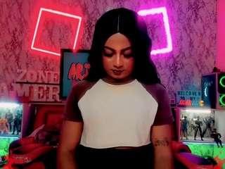 mayka-brunette01 — Camsoda recorded stream screenshot (03 Feb 2026)