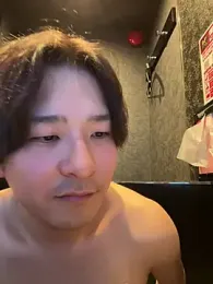 yuuki8910 — Stripchat recorded stream screenshot (04 Feb 2026)