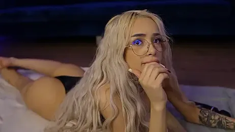 blondie_muller — Stripchat recorded stream screenshot (04 Feb 2026)