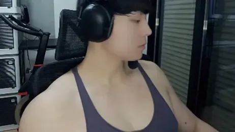 Tkcqcc — Stripchat recorded stream screenshot (05 Feb 2026)