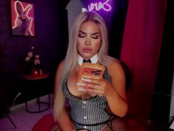 kittyhotts — Chaturbate recorded stream screenshot (05 Feb 2026)