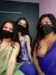 cutee__crazy — Stripchat recorded stream screenshot (05 Feb 2026)