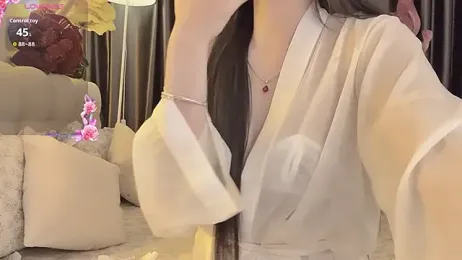 --102KymMiiss-- — Stripchat recorded stream screenshot (05 Feb 2026)