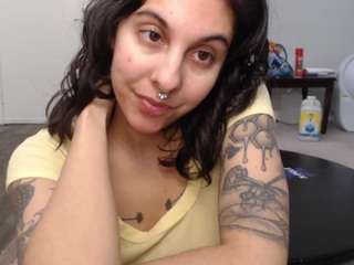 dahliaexotica — Camsoda recorded stream screenshot (05 Feb 2026)