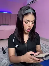 KellyOlsenbe — Stripchat recorded stream screenshot (05 Feb 2026)