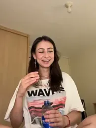 juanasnz99 — Stripchat recorded stream image, 06.02.2026 01:00